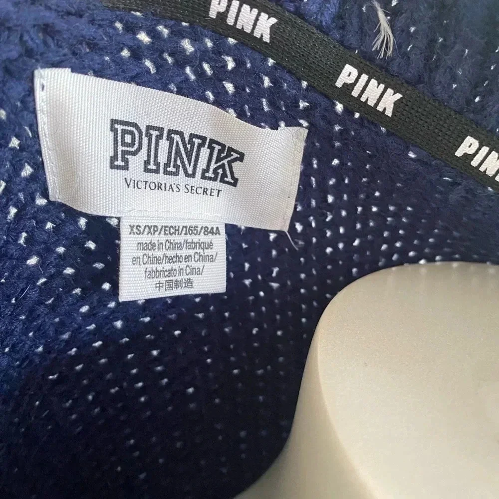 Victoria Secret PINK boyfriend Sweater Size XS